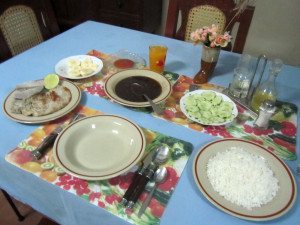 As refeições nas casas de família são bem completas e gostosas