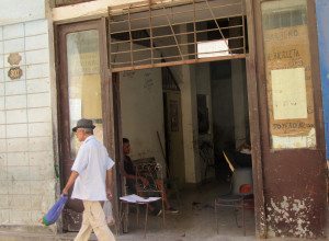 cubano caminhando