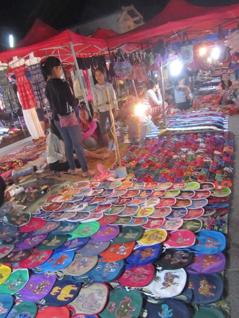 Laos – Luang Prabang – Night Market (1)