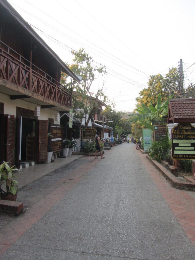 Laos – Luang Prabang – ruas (6)