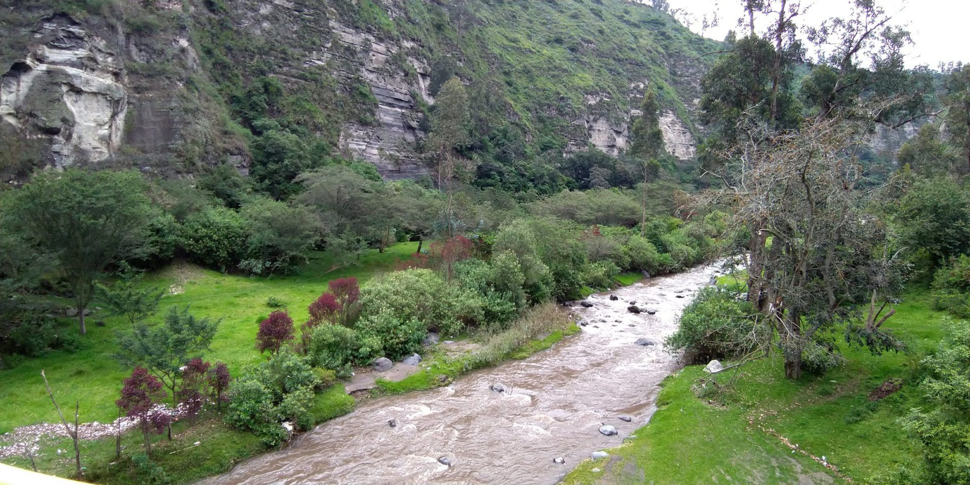 El Chaquiñana, trilha de bicicleta, em Quito El Chaquiñana, trilha de bicicleta, em Quito