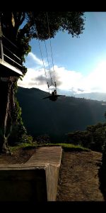Casa da árvore e Balanço do Fim do Mundo em Baños